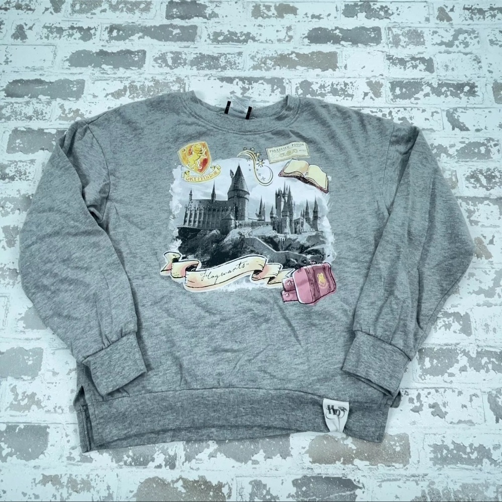 Harry Potter Sweatshirt Women Medium Gray Crew Neck Sweater Hogwarts Retro